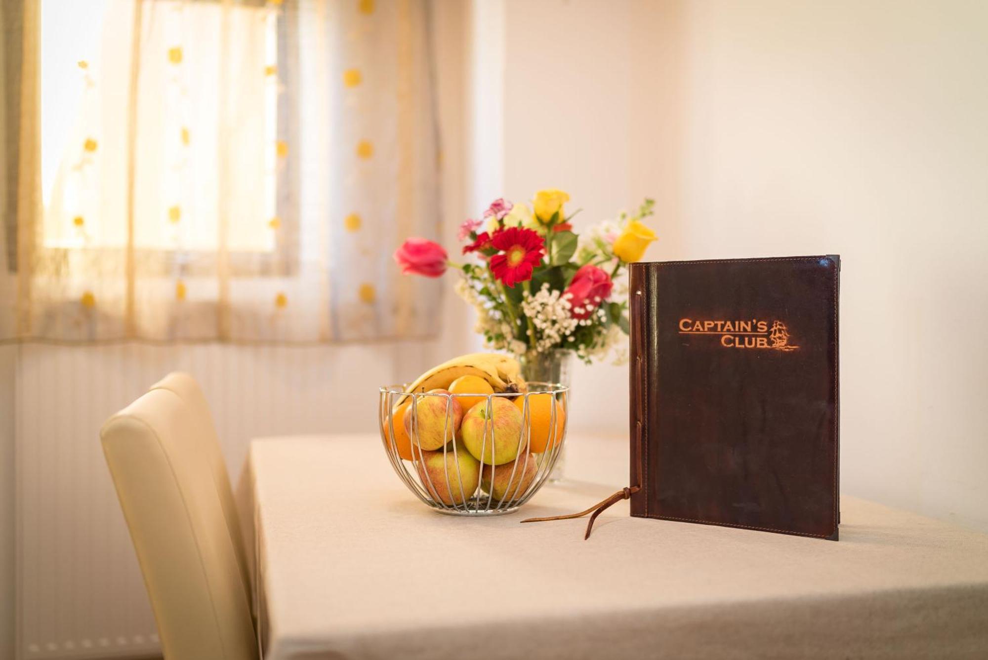 Captain'S Club Banjol 외부 사진